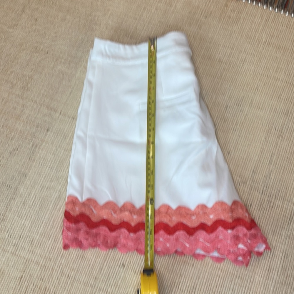 White Ric Rac Shorts Large NWT - Picture 7 of 9